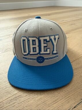 Obey Two-Tone Snapback in Gray and Blue